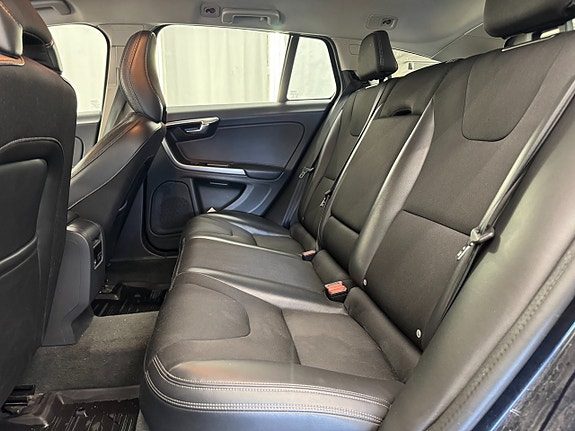Volvo V60 8 of 22