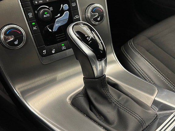Volvo V60 14 of 22