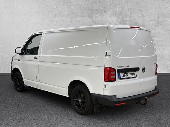 Volkswagen Transporter 3 of 5