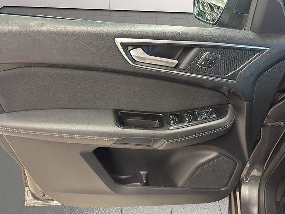 Ford Galaxy 23 of 23
