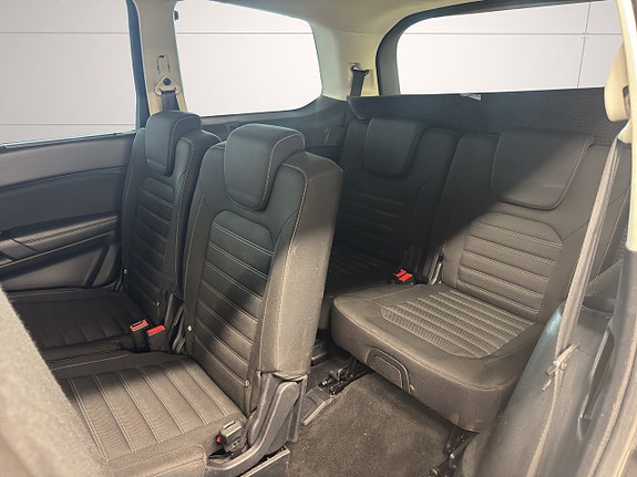 Ford Galaxy 13 of 23