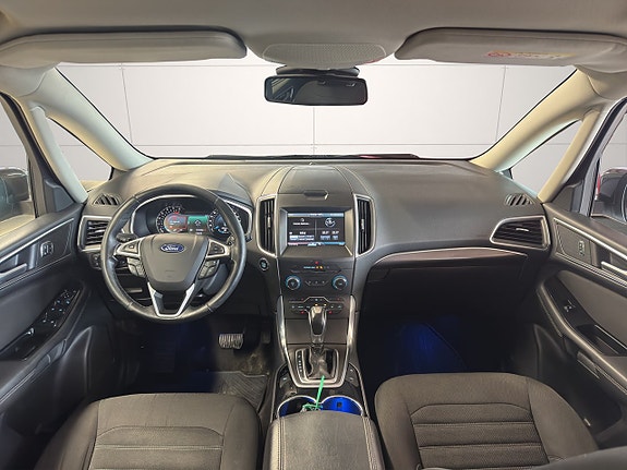 Ford Galaxy 17 of 23