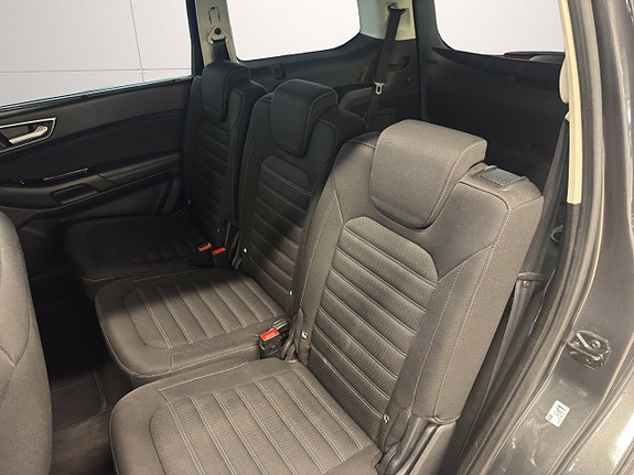 Ford Galaxy 14 of 23