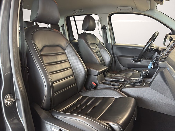 Volkswagen Amarok 10 of 24