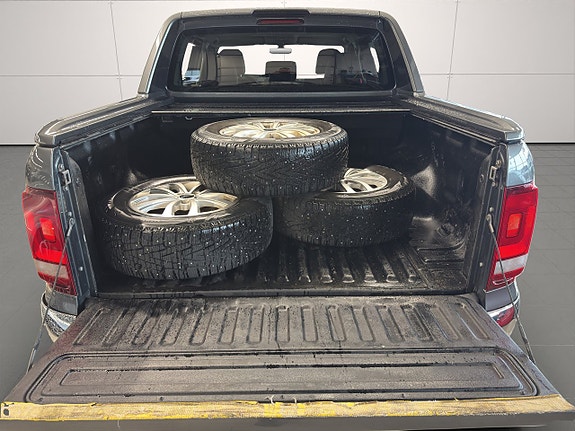 Volkswagen Amarok 23 of 24