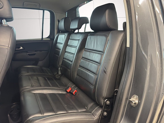 Volkswagen Amarok 11 of 24
