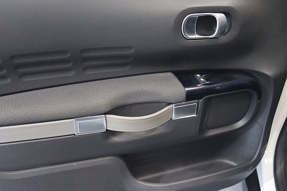 Citroen C4 Cactus 25 of 26