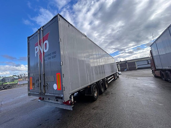 Kraker CF-200 Cargofloor säljes – Nybesiktigad