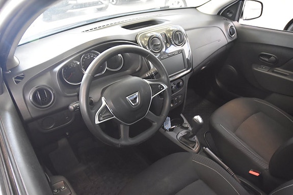 Dacia Logan 8 of 15