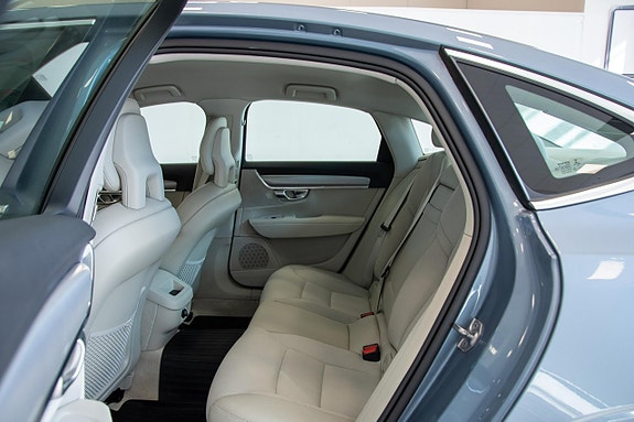 Volvo S90 12 of 21