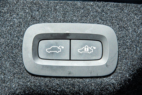 Volvo S90 18 of 21