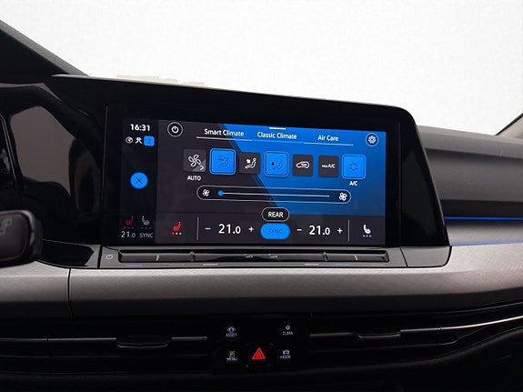 Volkswagen Golf Alltrack 14 of 28