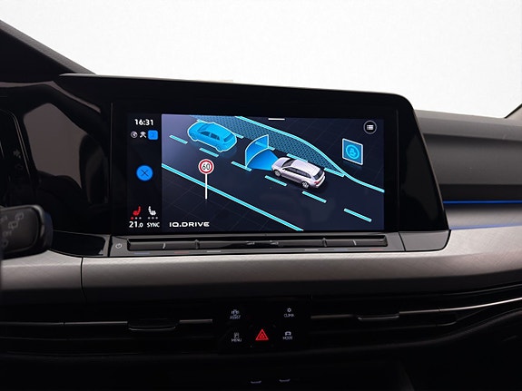 Volkswagen Golf Alltrack 15 of 28