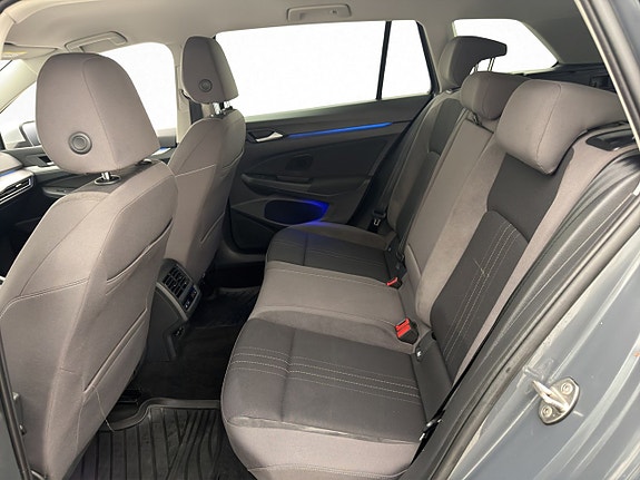 Volkswagen Golf Alltrack 22 of 28