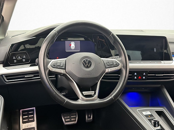 Volkswagen Golf Alltrack 10 of 28