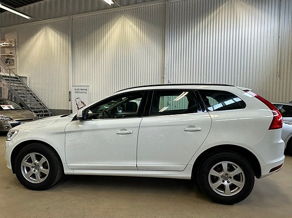 Volvo XC60 4 of 5
