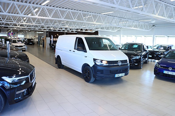 Volkswagen Transporter 3 of 5
