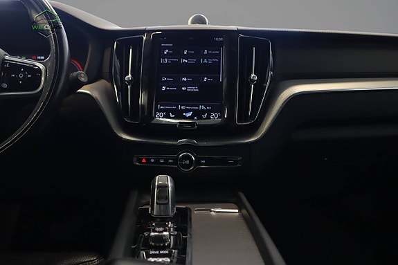 Volvo XC60 18 of 22