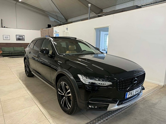 Volvo V90 Cross Country