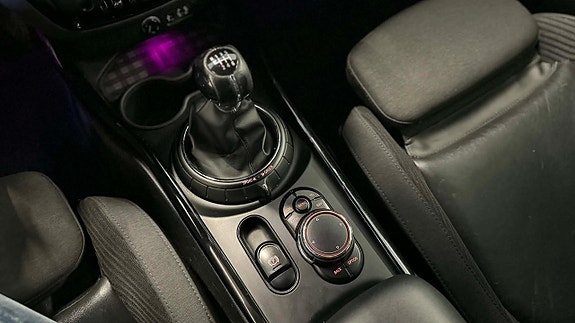 MINI Clubman Cooper S 19 of 25