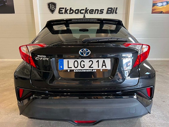 Toyota C-HR 5 of 5