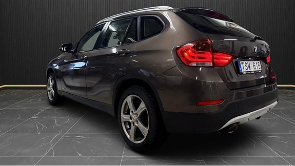 BMW X1 3 of 5