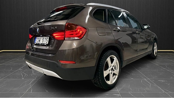 BMW X1 4 of 5