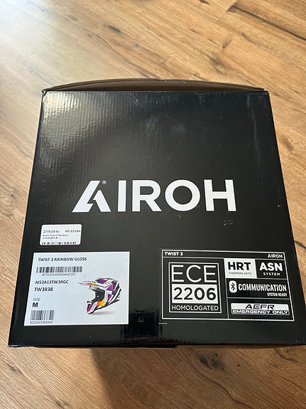 Product image 2 of 7