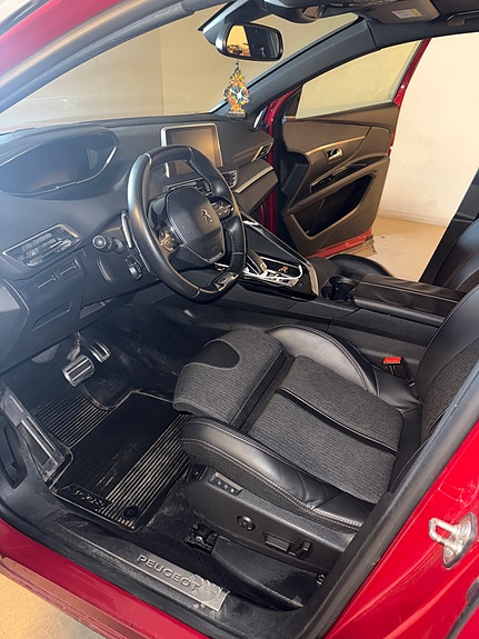 Peugeot 3008 11 of 18