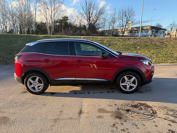 Peugeot 3008 4 of 5