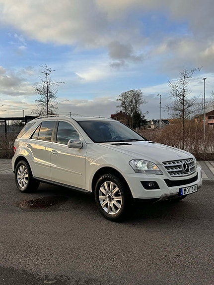 Mercedes-Benz ML280 15 of 15