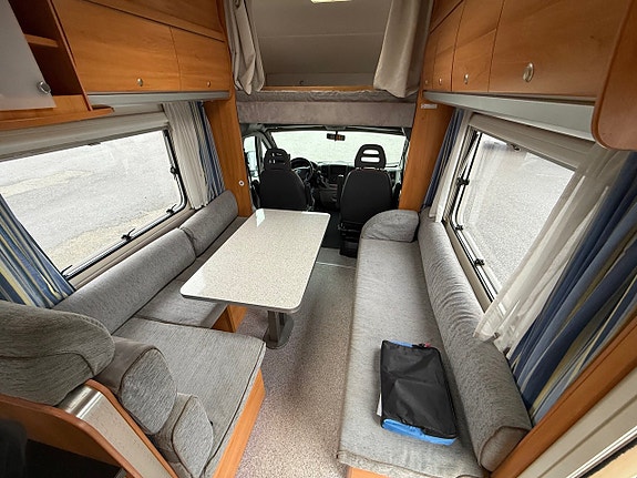 Weinsberg Meteor 790 * Stort garage * Dragkrok * Solceller * 4 of 5