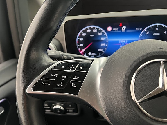 Mercedes-Benz V250 d 16 of 30