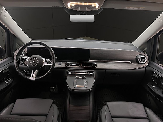 Mercedes-Benz V250 d 13 of 30