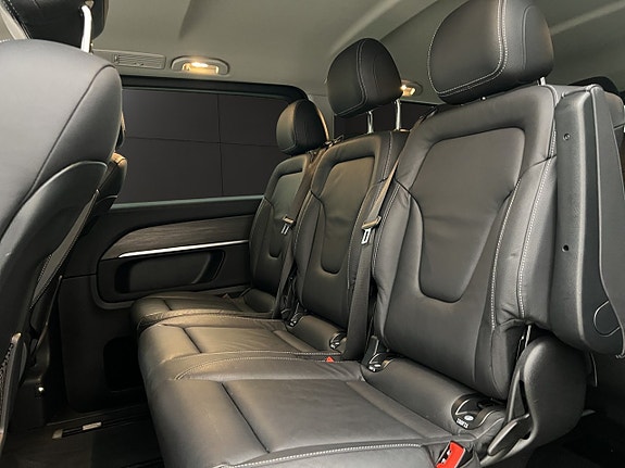 Mercedes-Benz V250 d 29 of 30