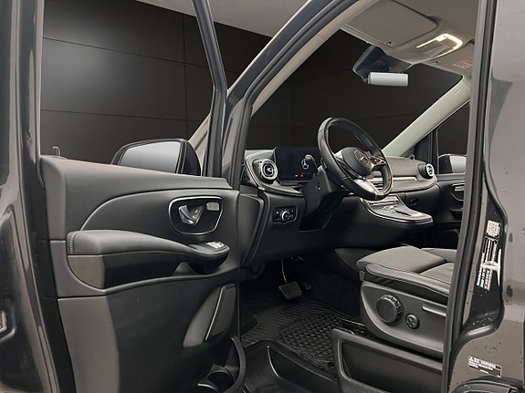 Mercedes-Benz V250 d 12 of 30