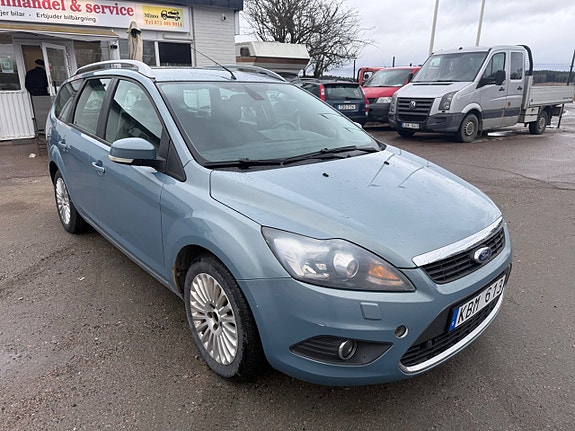 Ford Focus 2 of 5