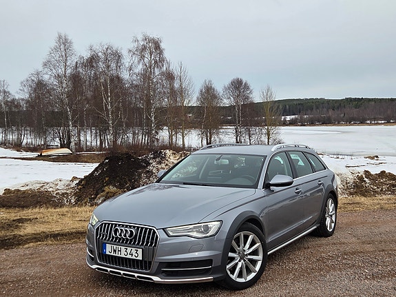 Audi A6 allroad 2 of 5