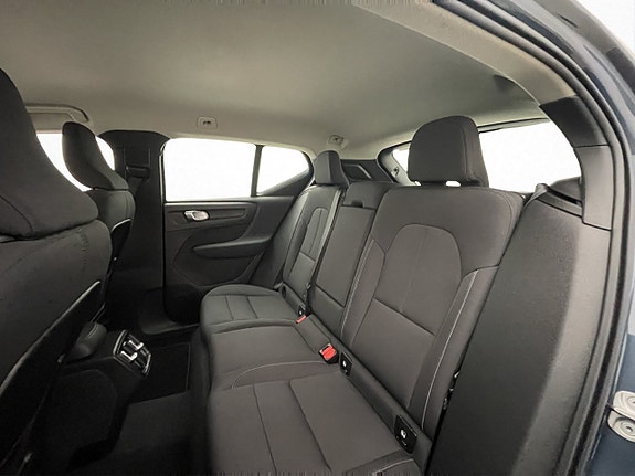 Volvo XC40 21 of 26