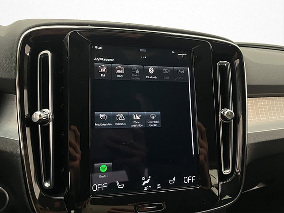 Volvo XC40 18 of 26