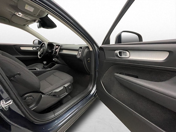 Volvo XC40 20 of 26