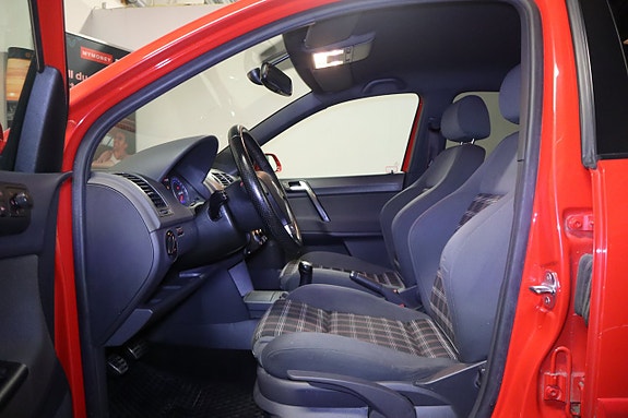 Volkswagen Polo 8 of 17