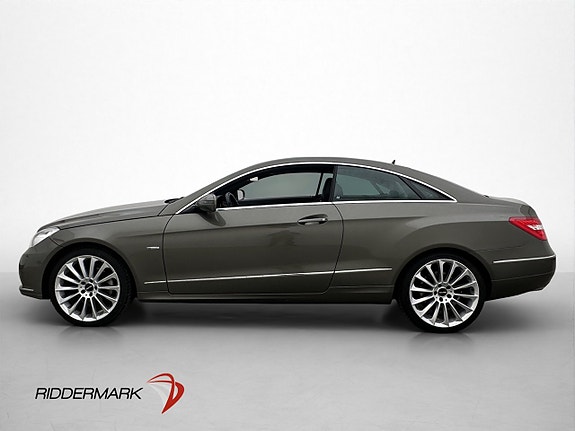 Mercedes-Benz E250 4 of 5