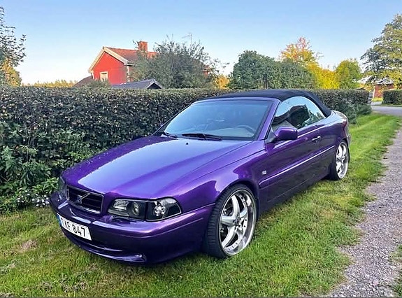 Volvo C70 2 of 5