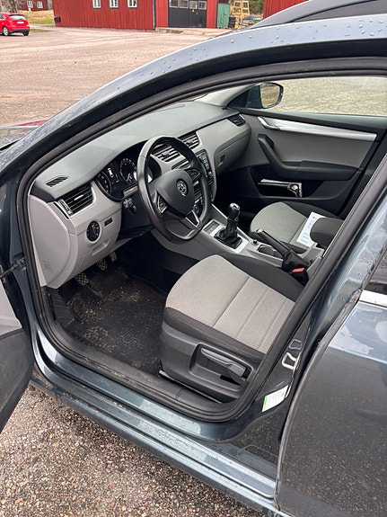 Skoda Octavia 5 of 5