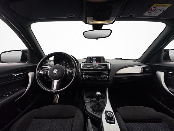 BMW 118i 10 of 28