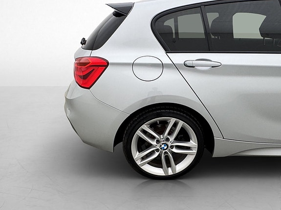 BMW 118i 27 of 28