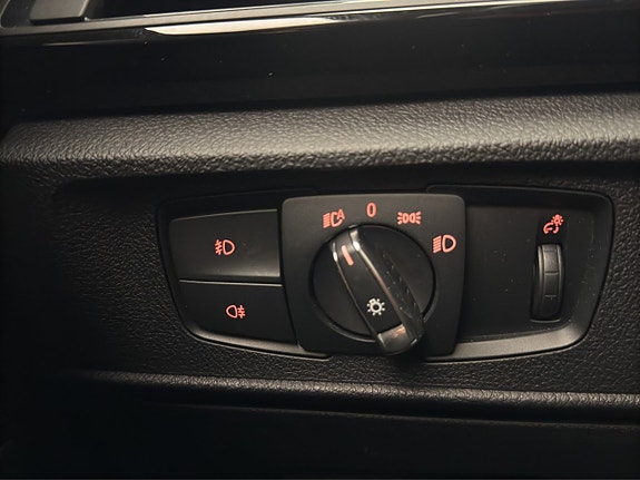 BMW 118i 9 of 28