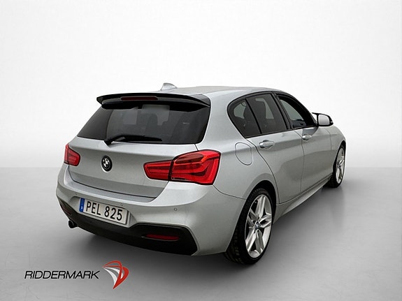 BMW 118i 4 of 5