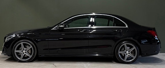 Mercedes-Benz C220 d 2 of 5
